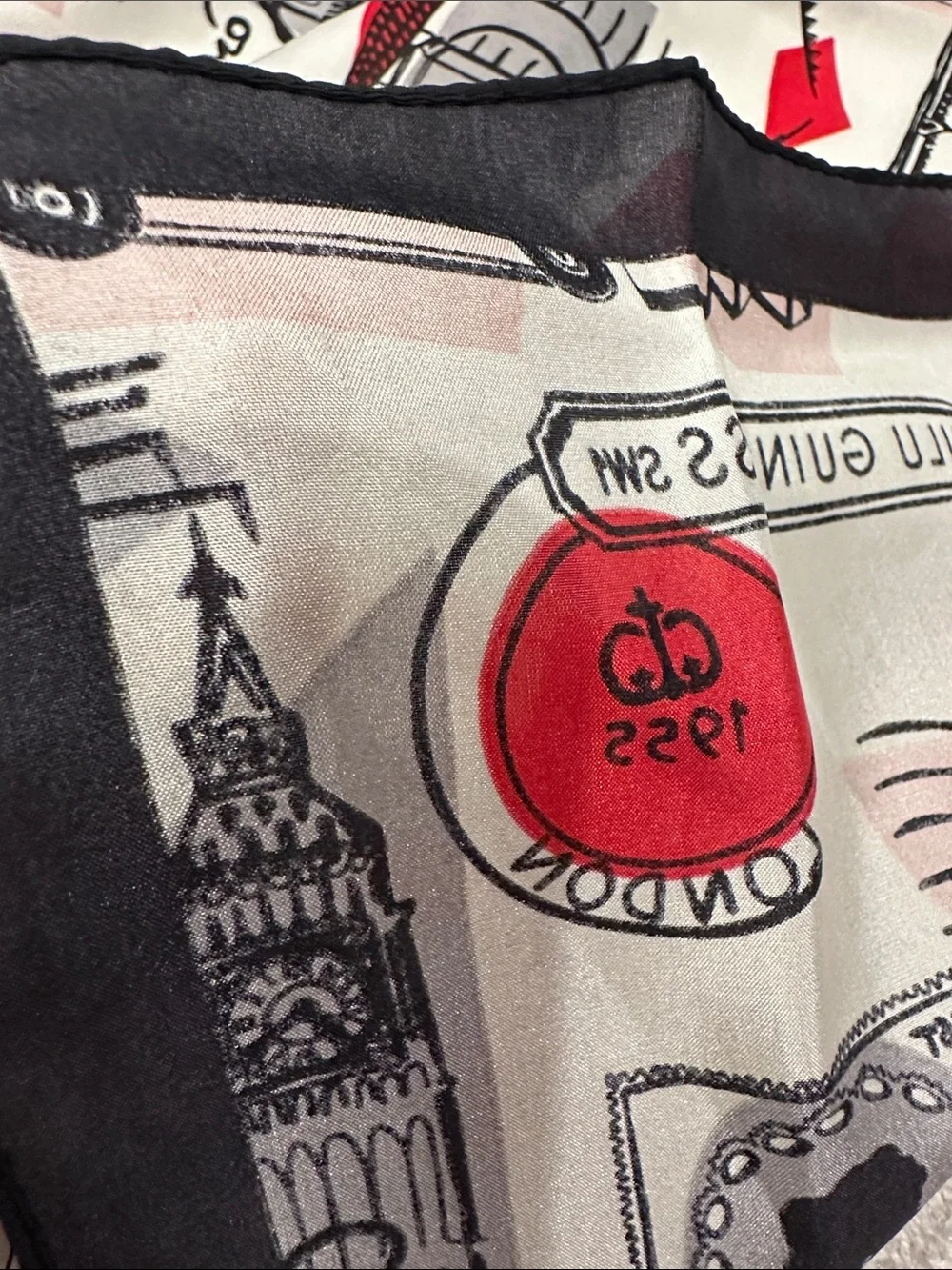 Lulu Guinness Red Black Pink London Motif Scarf 100 % silk